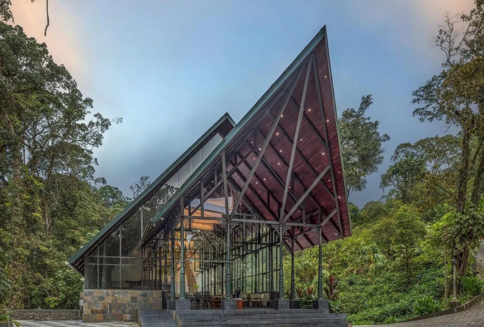 Elixir Woods Luxury Resort And Spa, Munnar