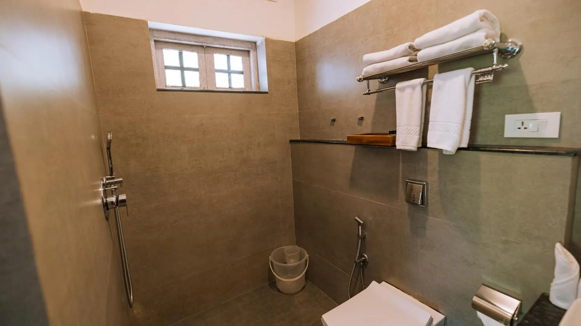 Elixir Woods Luxury Resort And Spa, مونار